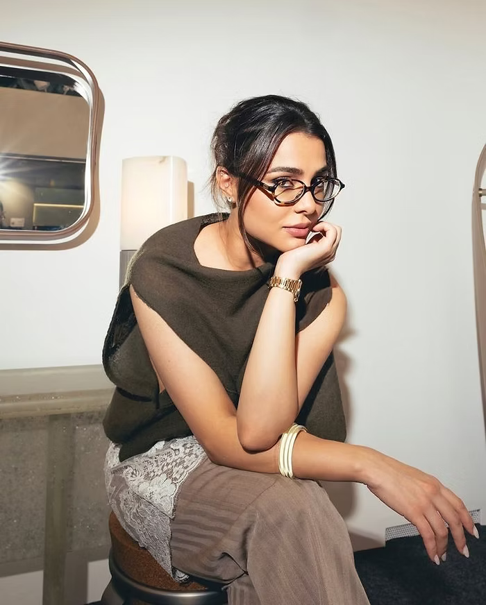 Tania Shroff top over skirt