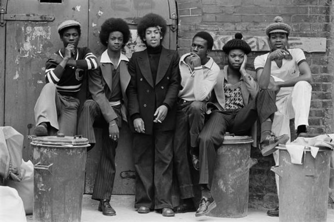 teenagers of black ethnicity