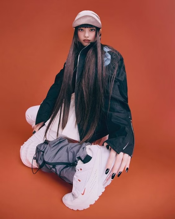 Nike newsjeans